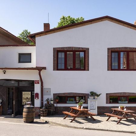 Penzion A Vinarstvi Naturvini Miroslav  Εξωτερικό φωτογραφία